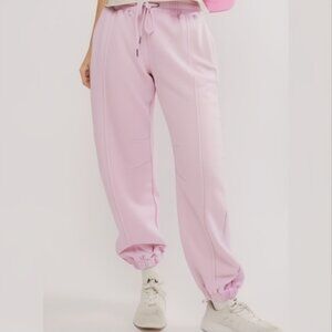 NEW Free People - Size XL, Sprint to the Finish Seamed Sweatpants - Powder Pink